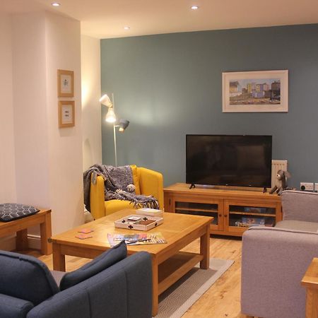 Stylish Flat In Central Tenby & Free Parking 외부 사진