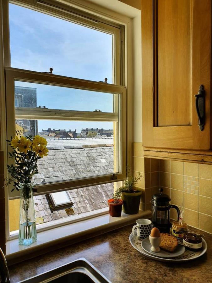 Stylish Flat In Central Tenby & Free Parking 외부 사진