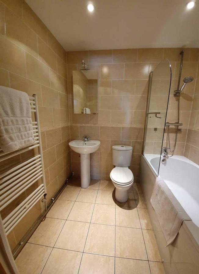 Stylish Flat In Central Tenby & Free Parking 외부 사진